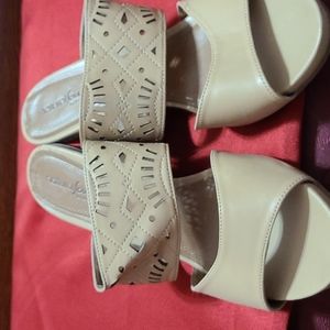 Womens sandals